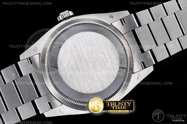 0124 ModernLook RDD0224B – DayDate 36mm 747